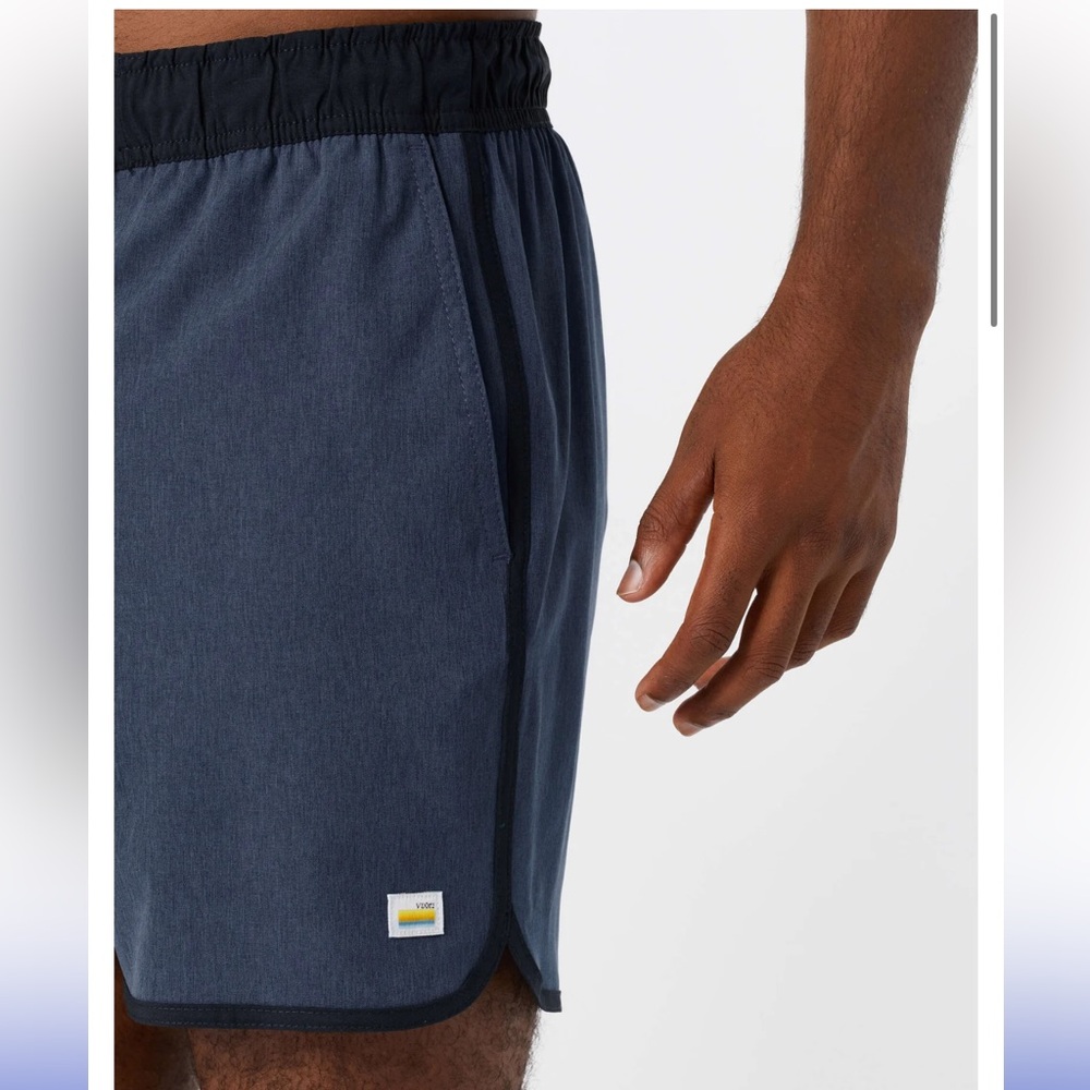 Vuori Banks Short 5” Azure Linen Texture oh. - Picture 6 of 14